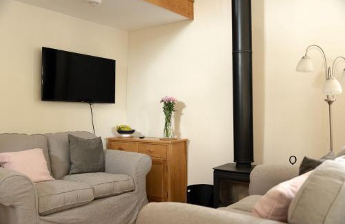 Stoke Rivers House | Orchard View