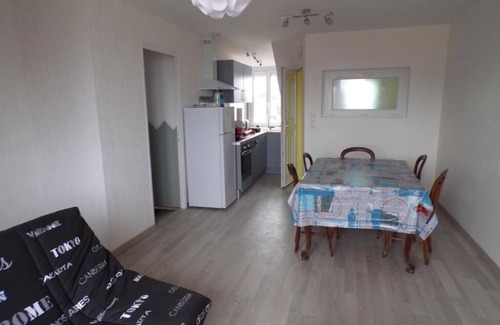 Berck-sur-Mer Apartment | Orchid, large bright apartment, free wifi, garden, parking