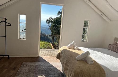 Botha's Hill Apartment | Orchid on Main - Valley of 1000 hills