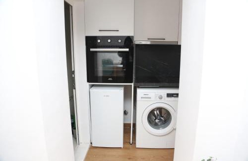 Tirana Apartment | Orchide Apartaments Mine Peza