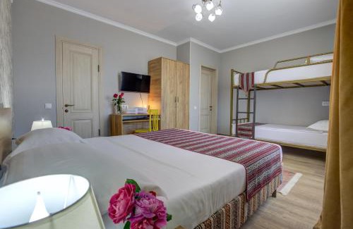 Karakol House | Ordo Hotel