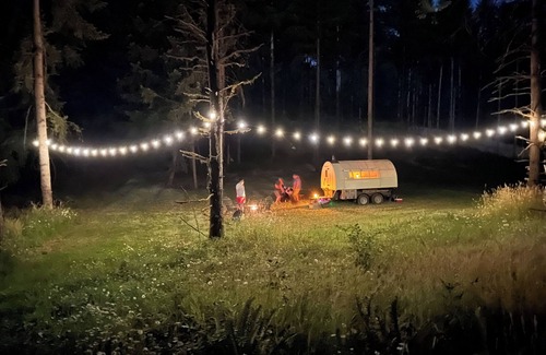 Oregon City House | Oregon Trail Covered Wagon by the Creek