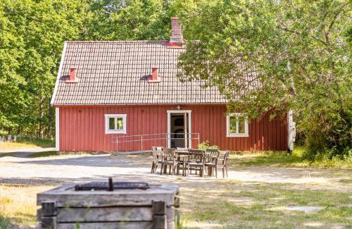 Sjobo House | Orehus - Country side cottage with garden