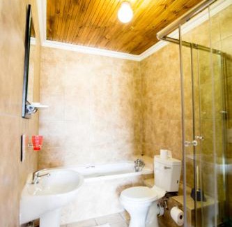 Cape Town Cabin | Oria Guest House