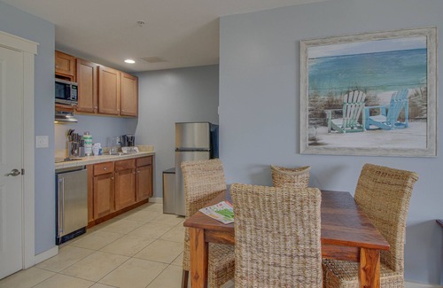 Panama City Beach Condo | Origin 1309: Gulf + Sunset Views + Ice Maker! Free Fun!