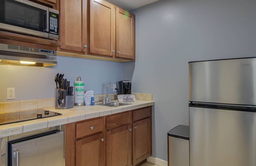 Panama City Beach Condo | Origin 1309: Gulf + Sunset Views + Ice Maker! Free Fun!