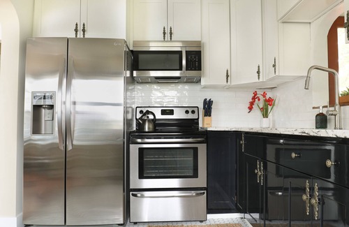 North Delridge House | Original West Seattle Escape-Easy Beach and Downtown Access.