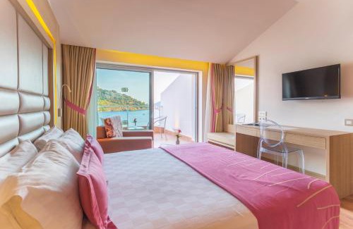 Icmeler Hotel | Orka Lotus Beach