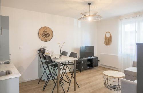 La Madeleine Apartment | Orléans - Appartement T2 avec parking privé - Douce Harmonie