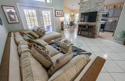 Windsor Palms Villa | Orlanda Vacation Home near Disney, Shopping, Restaurants, Water Parks