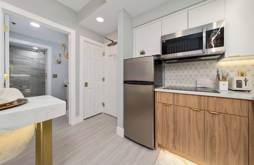 Florida Central Atlantic Coast Apartment | Orlando 2BR Apt, Full Kitchen, Near Epic Universe