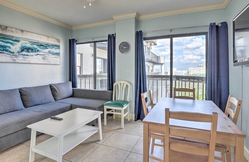 Florida Center Condo | Orlando Condo w/ Balcony: 1.3 Miles to Universal!