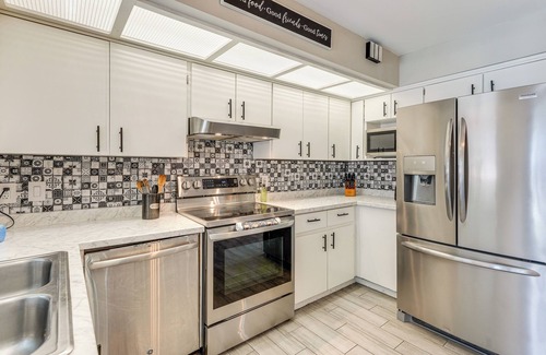 Buena Ventura Lakes House | Orlando & Disney Parks Hub w/Pool: Pet Friendly!