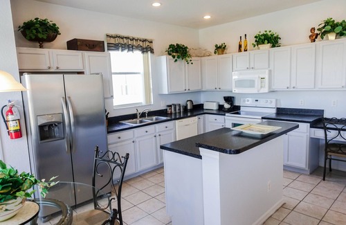 Highlands Reserve Villa | Orlando Executive Villa: 5 Bed Villa overlooking Highlands Reserve with Hot Tub