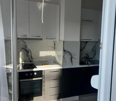 Shengjin Apartment | Orlando's Apartments