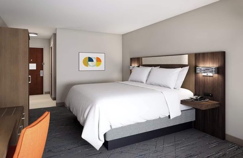 West Kissimmee Hotel | Orlando's Best: 3 Magical Rooms w/Free Breakfast, Pools & Theme Park Access
