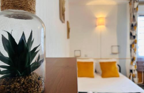 Chateaudun-Bannier Apartment | ORLEANS CENTRE PROCHE GARE - Appartement fonctionnel Résidence calme Parking privé gratuit - LE CENTRAL ELEGANCE