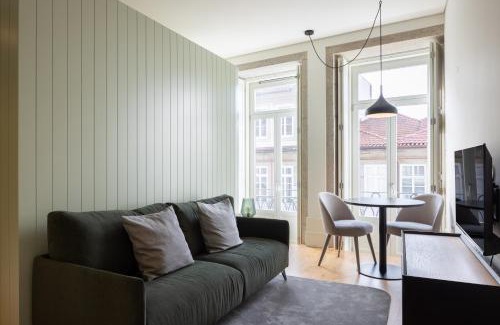 Centro / Baixa Apartment | ORM Batalha Apartments