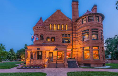 Pueblo Hotel | Orman Mansion - Pueblo's Most Luxurious Stay!