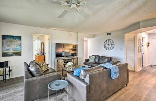 Ormond-by-the-Sea Apartment | Ormond Beach Condo with Balcony and Pool Access!