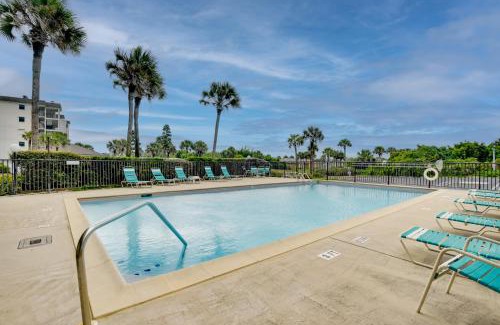 Ormond-by-the-Sea Apartment | Ormond Beach Condo with Pool Access Steps to Coast!