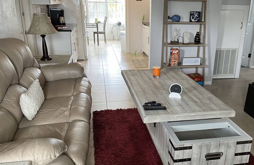 Oakdale Park House | Ormond Beach home w/patio, 1 block to the beach