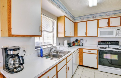Ormond-by-the-Sea Condo | Ormond Beach Ocean-View Condo w/Private Balcony!