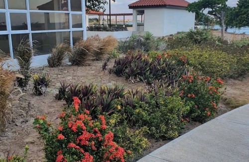 Portmore Apartment | Ornella Villa - 2-br Apartment - Pool - Parking