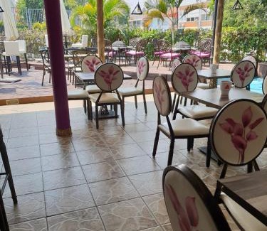 Sommerschield House | Orquidea GuestHouse Spa & Restaurant
