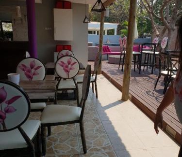 Sommerschield House | Orquidea GuestHouse Spa & Restaurant