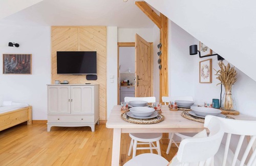 Poronin Apartment | Osada Słodyczkowy | Mountain View | For 6 Guests