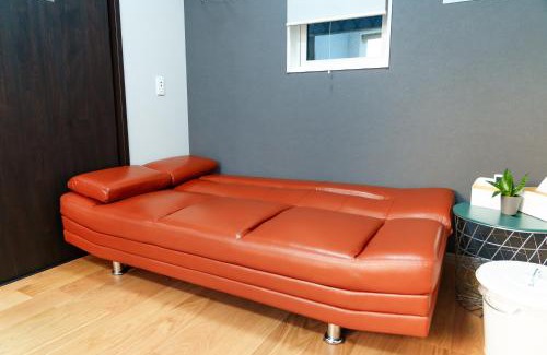 Naniwa House | Osaka Namba Yeon House