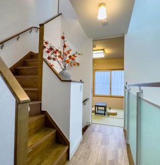 Nishinari Apartment | Osaka Purestay 5 rooms 2 parking spaces two balconies 8-11 人 Wi-Fi 玉出西 天下茶屋 心斎橋 道頓堀 近い 一 戸建