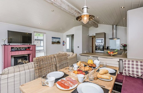 Ryde Ski Chalet | Osborne Premier Lodge