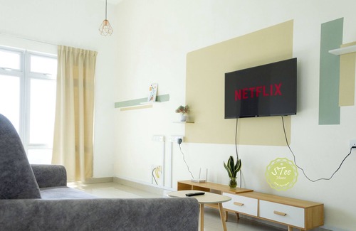 Tebrau Apartment | Oscar-4pax@ Mount Austin Netflix/Ikea/Toppen/Jusco/JB
