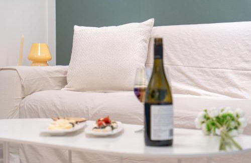 Hapjeong-dong Villa | Osondoson Stay-5min to Hapjeong Station, family favorites, 3bed room, large living room