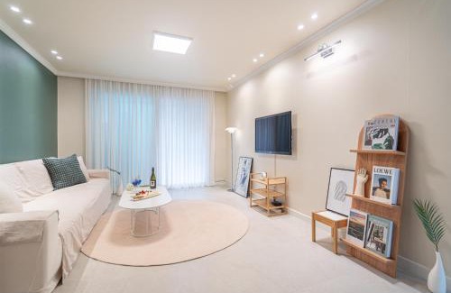 Hapjeong-dong Villa | Osondoson Stay-5min to Hapjeong Station, family favorites, 3bed room, large living room