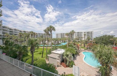 Fort Walton Beach Apartment | Osprey 303 at Destin West Resort - Premier Condo - Lazy River - Close to Beach
