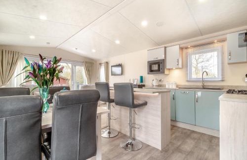 Saxmundham House | Osprey 52