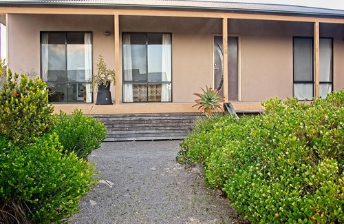 Warrenben House | Osprey Beach House, Marion Bay