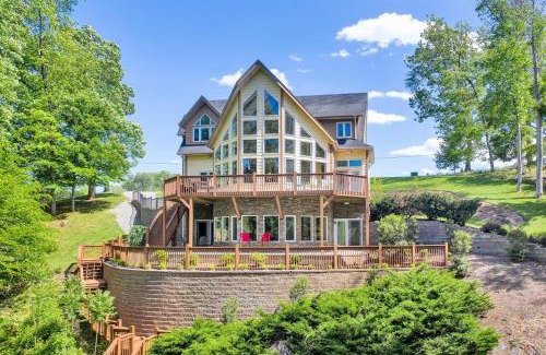 Moneta House | Osprey Cove