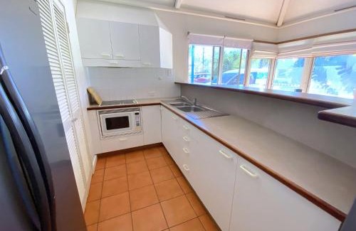 Exmouth Villa | Osprey Holiday Village Unit 112
