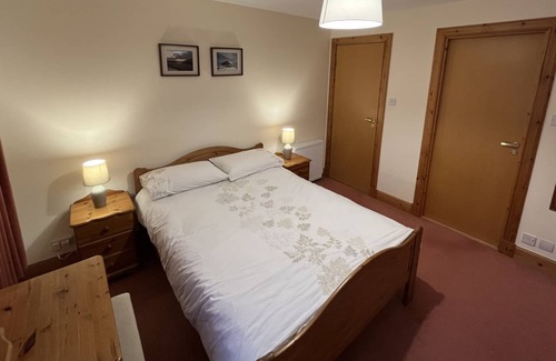 Nethy Bridge House | Osprey House - Spacious house with wifi, open fire and private garden