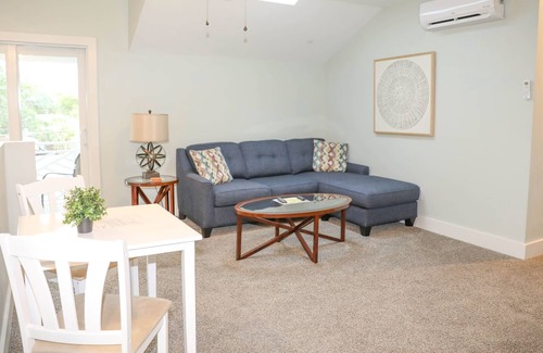 St. Petersburg - Clearwater Apartment | Osprey Nest Apartment-Walk to downtown & the water! New heated POOL !