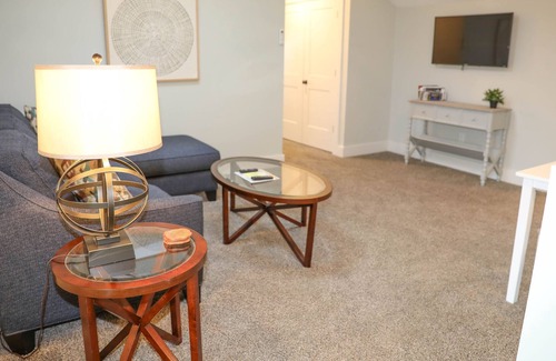 St. Petersburg - Clearwater Apartment | Osprey Nest Apartment-Walk to downtown & the water! New heated POOL !