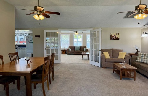 Cedar Key House | Osprey Nest- Historic Cedar Key. Pet Friendly!