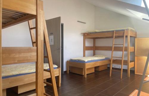 Riviera Hostel | Ostello Cresciano