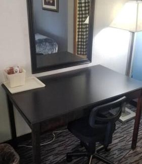Stillwater Apartment | OSU King Bed Hotel Room 206