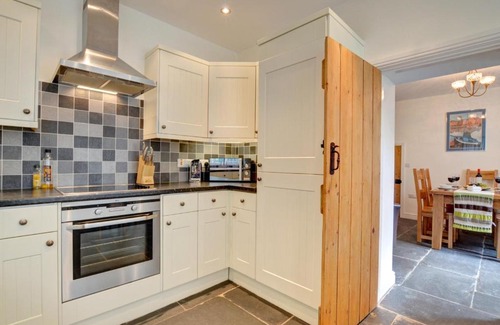 Dinas Mawddwy Apartment | Oswalds Cottage