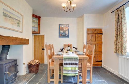 Dinas Mawddwy Apartment | Oswalds Cottage